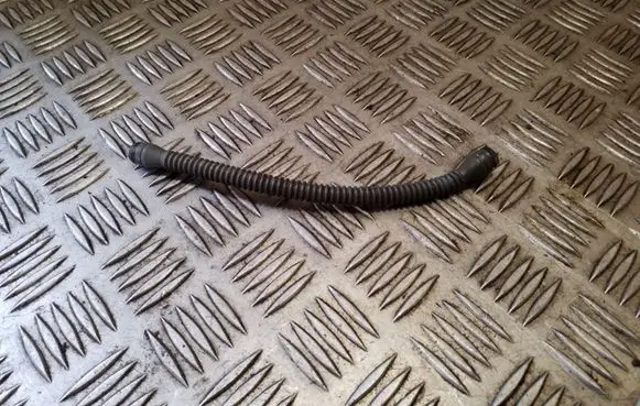 Volkswagen Eos Clutch pipe/line 