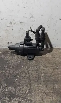 Ford Focus Turbo solenoid valve 98AB9E832