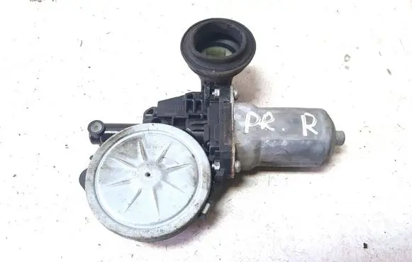 Suzuki Swift I Front door window regulator motor 8343063J00