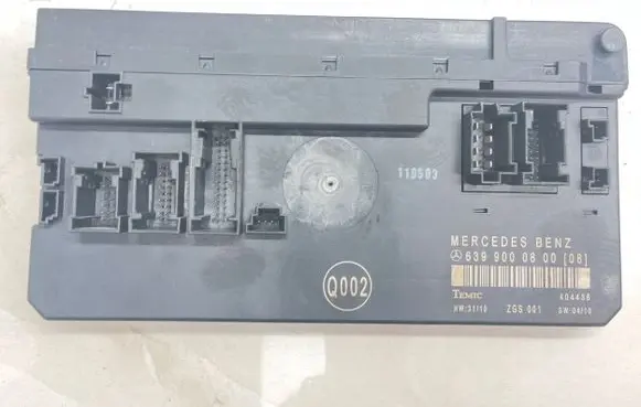 Mercedes-Benz Vito Viano W639 Comfort/convenience module 6399000800 110503 404435