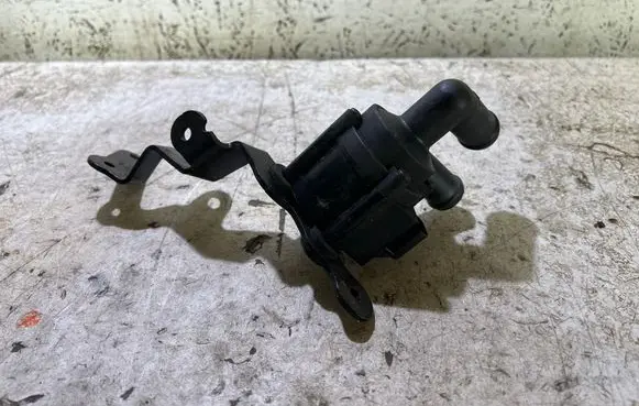 Volkswagen PASSAT B7 Electric auxiliary coolant/water pump 7E0121079B 2716