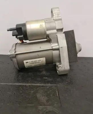 Mercedes-Benz CLA C118 X118 Electric auxiliary coolant/water pump A2829061400