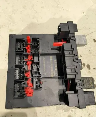 Audi A3 S3 8P Comfort/convenience module 8p0907279