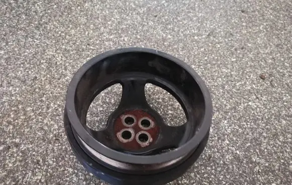 Mercedes-Benz C W204 Crankshaft pulley