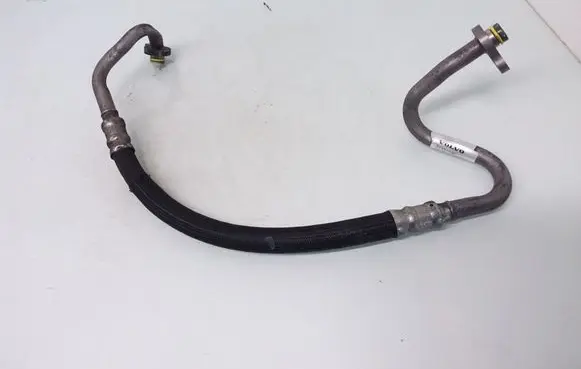 Volvo V60 Air conditioning (A/C) pipe/hose 31332530