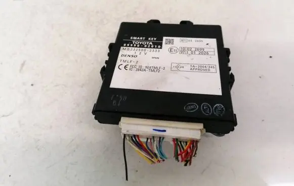 Toyota Auris 150 Door control unit/module 8999002010 89990-02010