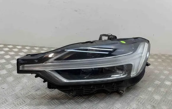 Volvo XC60 Headlight/headlamp 31420413