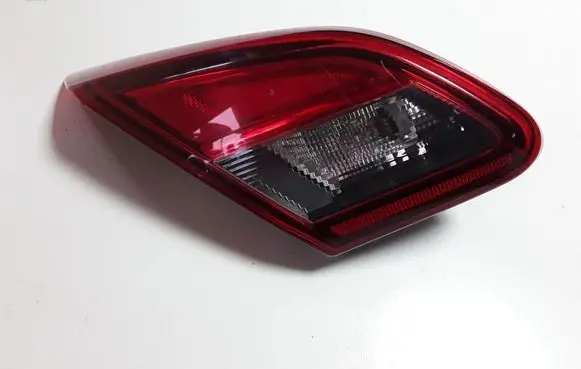 Opel Corsa E Tailgate rear/tail lights 39012631