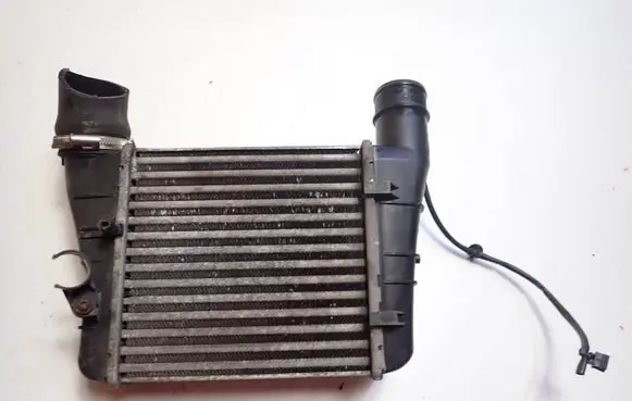 Audi A4 S4 B7 8E 8H Intercooler radiator 8E0145805AA