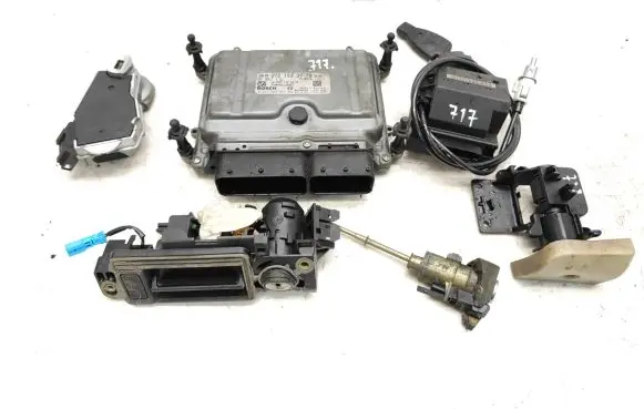 Mercedes-Benz CLS C219 Engine ECU kit and lock set A2721533779 0261209064 2115452508