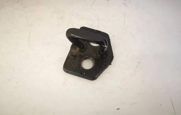 Volvo V70 Front door lock loop/hook striker 30661367