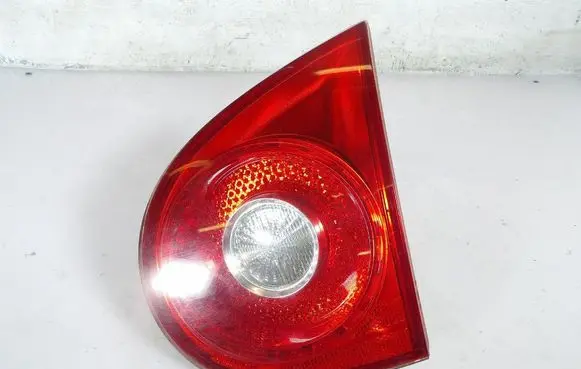 Volkswagen Golf V Rear/tail lights 1K6945094G