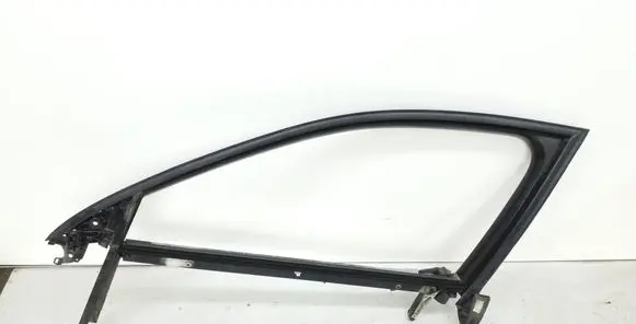 Audi A4 S4 B7 8E 8H Front door window/glass frame 8E0837629