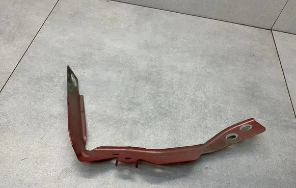 Renault Captur Fender mounting bracket 625B53104R