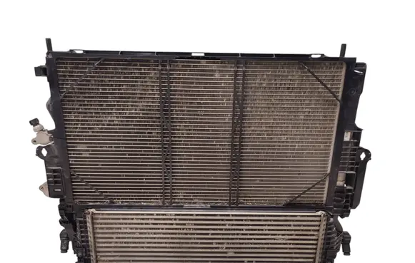 Volvo XC90 Radiator set P30668647 32224828 E521H