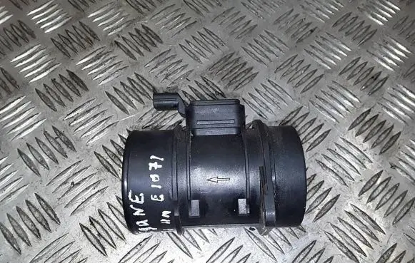 Renault Megane III Mass air flow meter 8200682558