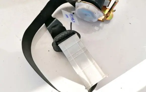 Opel Vectra B Front seatbelt 90585864