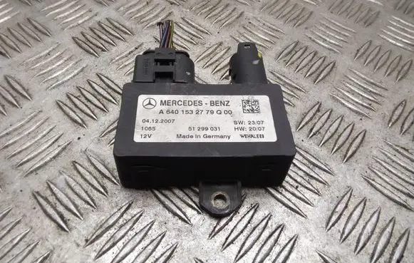 Mercedes-Benz B W245 Glow plug pre-heat relay A6401532779