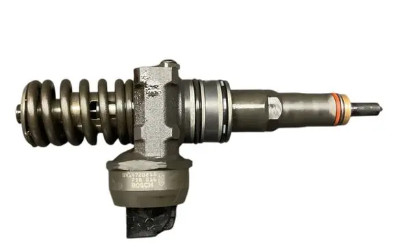 Volkswagen Golf V Fuel injector 038130073AG 0414720215