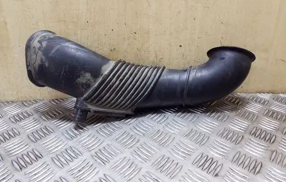 Audi Q7 4L Air intake duct part 7L6129609E