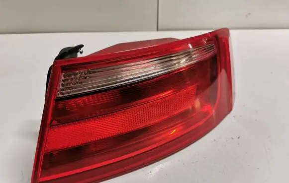 Audi A5 8T 8F Rear/tail lights 8T0945096