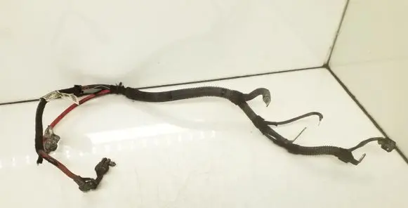 Opel Astra H Positive cable (battery) 55564209