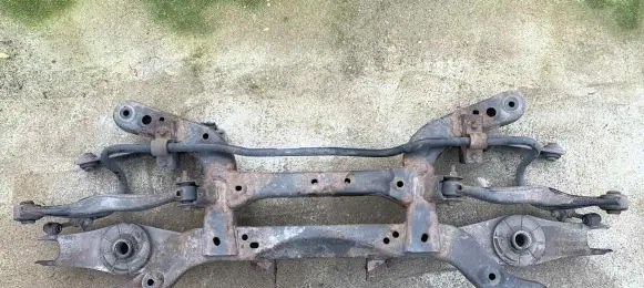 Opel Insignia A Rear axle beam 
