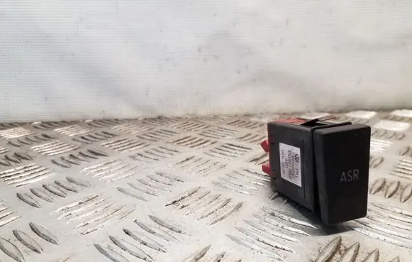 Traction control (ASR) switch