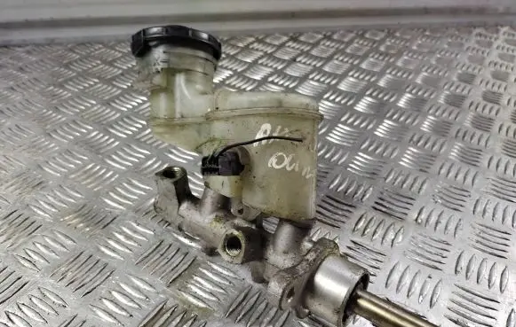 Honda Accord Master brake cylinder