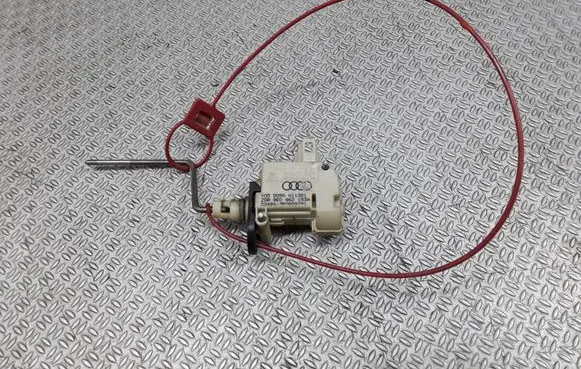 Audi A4 S4 B7 8E 8H Central locking motor 8E0862153