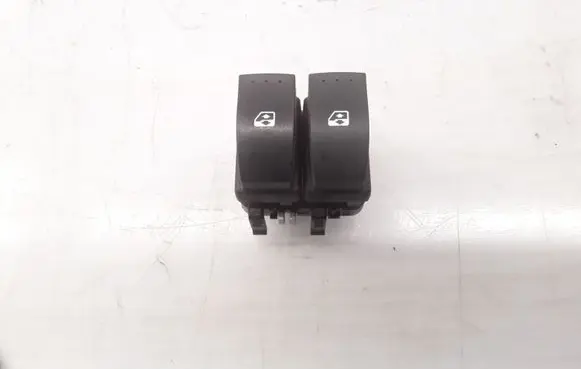 Renault Espace - Grand espace IV Electric window control switch 015090B