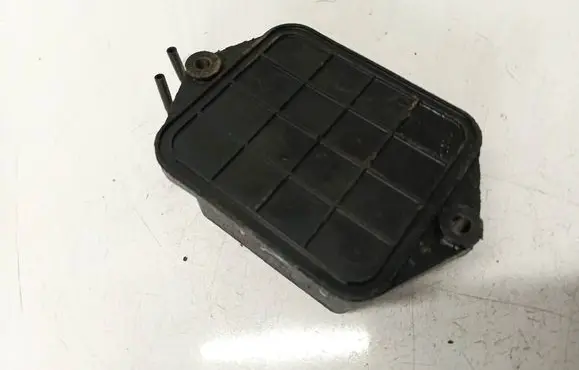 Vacuum air tank