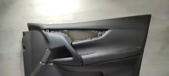 Nissan Qashqai Front door card panel trim 809224EA1A 720033
