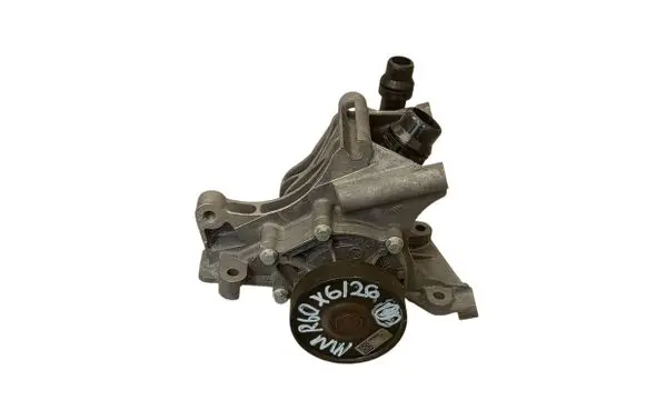Mini Cooper Countryman R60 Water pump 7823008