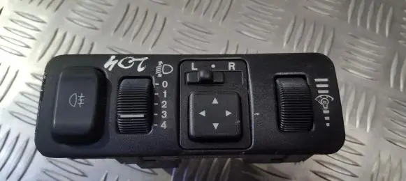 Mitsubishi Carisma Wing mirror switch 10480478410 mr740608