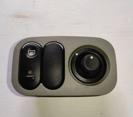 Wing mirror switch