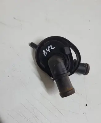 Engine coolant pipe/hose