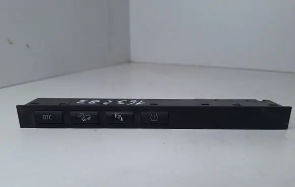 BMW X3 E83 Parking (PDC) sensor switch 6131342795 110187 03742534