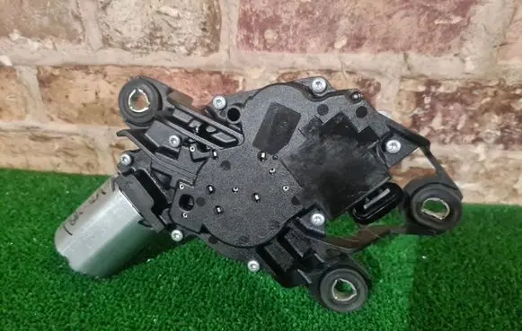 Volkswagen Touran I Wiper motor