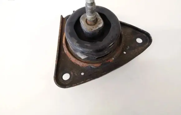 KIA Ceed Engine mount bracket