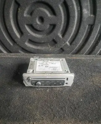 Renault Scenic III - Grand scenic III Radio/CD/DVD/GPS head unit 281158023R