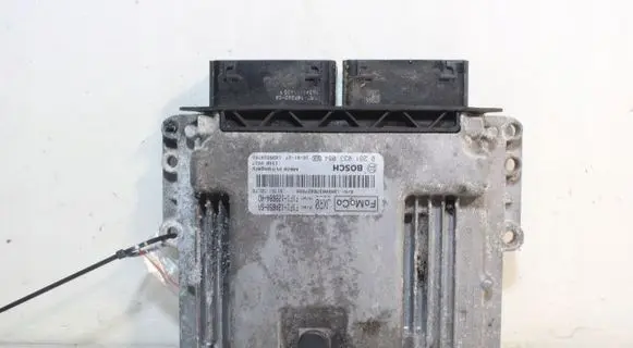 Ford Focus Engine control unit/module ECU 0281033084