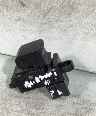 Nissan Qashqai Electric window control switch 25411br00a