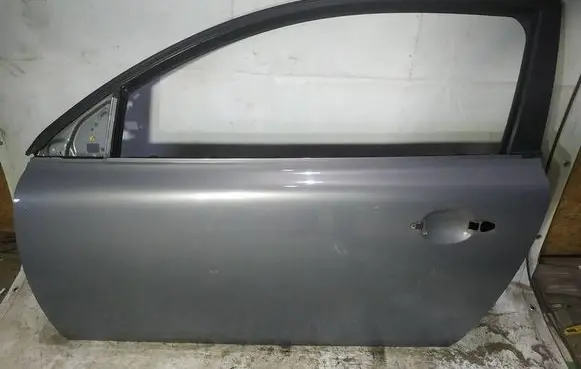 Volvo C30 Front door pilkos