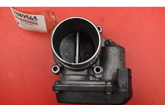 Audi Q5 SQ5 8R Throttle body valve 06F133062Q