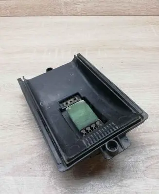 Volkswagen PASSAT B5 Heater blower motor/fan resistor JF2 H35