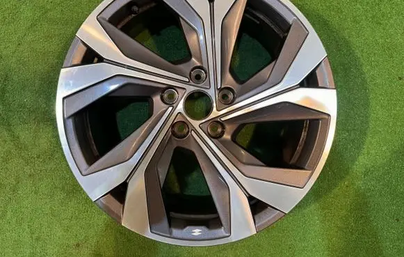 Renault Captur II R18 alloy rim 