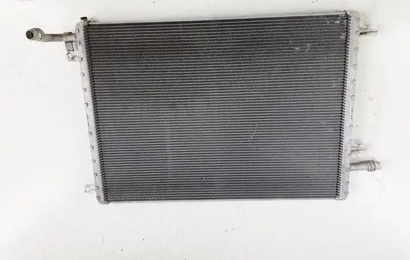 Jaguar E-Pace Coolant radiator J9C319E839AB-jag j9c3-19e839-ab