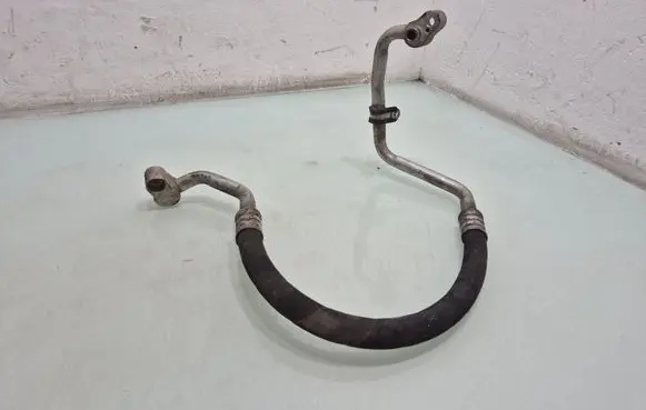 Air conditioning (A/C) pipe/hose