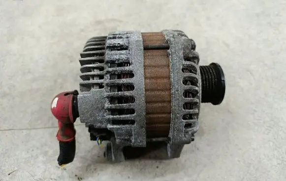 Nissan Qashqai Generator/alternator 